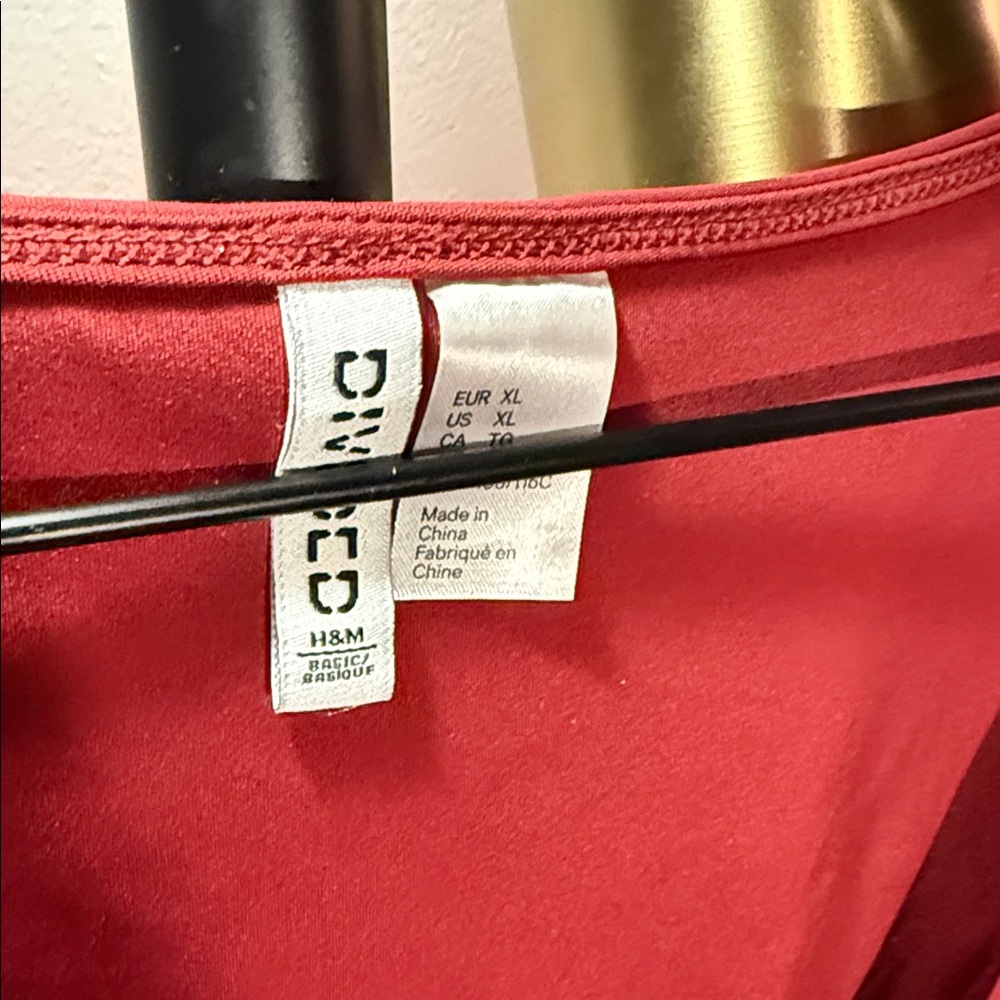 Cabernet red new Divided contour stretch tank closet basics sleek basic shirt xl - Picture 2 of 5
